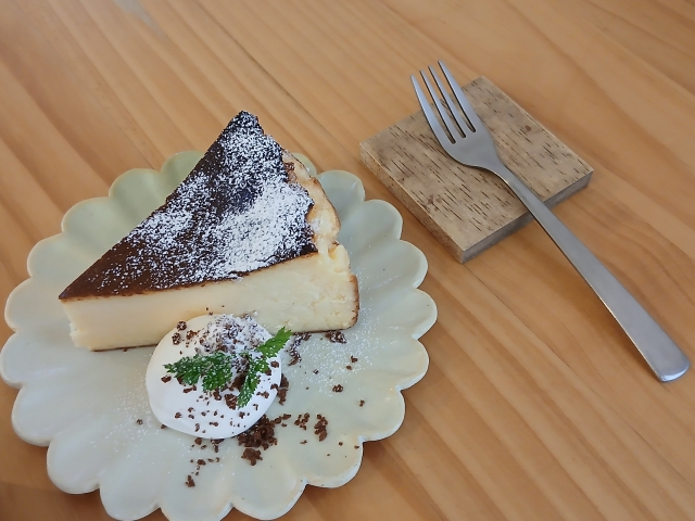 バスク風チーズケーキ